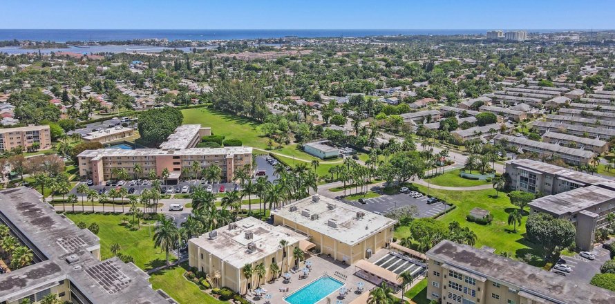 Condominio en Boynton Beach, Florida, 2 dormitorios № 786623