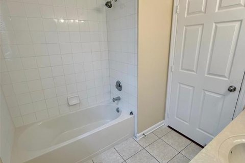 Copropriété à vendre à Orlando, Floride: 3 chambres, 112.04 m2 № 2213440 - photo 19