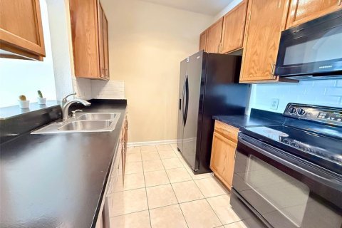 Copropriété à vendre à Orlando, Floride: 3 chambres, 112.04 m2 № 2213440 - photo 9