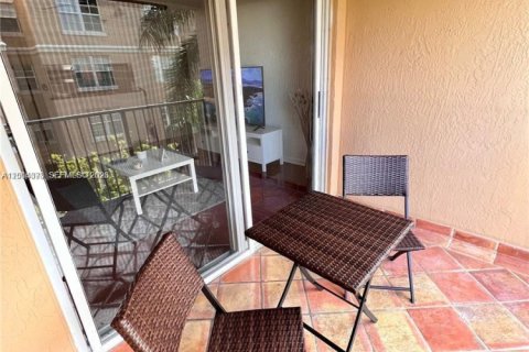 Condominio en alquiler en Aventura, Florida, 1 dormitorio, 69.68 m2 № 2076416 - foto 8