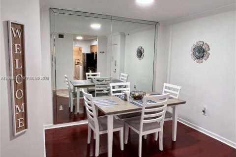 Condominio en alquiler en Aventura, Florida, 1 dormitorio, 69.68 m2 № 2076416 - foto 24