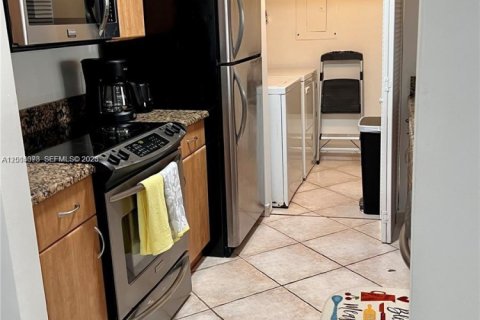 Condominio en alquiler en Aventura, Florida, 1 dormitorio, 69.68 m2 № 2076416 - foto 16