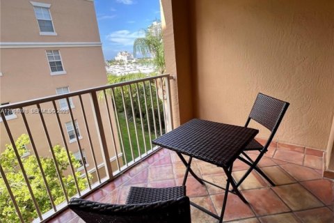 Condominio en alquiler en Aventura, Florida, 1 dormitorio, 69.68 m2 № 2076416 - foto 9
