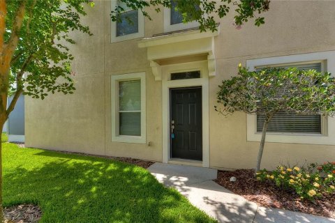 Touwnhouse à louer à Riverview, Floride: 3 chambres, 166.3 m2 № 2386245 - photo 2