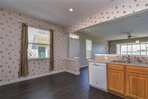 Touwnhouse à louer à Riverview, Floride: 3 chambres, 166.3 m2 № 2386245 - photo 3