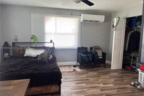 Villa ou maison à louer à Fort Lauderdale, Floride: 1 chambre, 75.81 m2 № 2154664 - photo 5