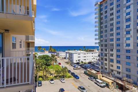 Copropriété à vendre à Hollywood, Floride: 2 chambres, 135.64 m2 № 2190375 - photo 22