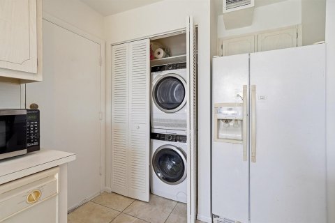 Copropriété à vendre à Hollywood, Floride: 2 chambres, 135.64 m2 № 2190375 - photo 27