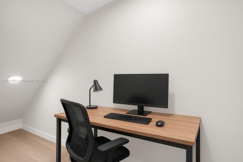 Снять в аренду таунхаус в Норт-Майами, Флорида 2 спальни, 119.1м2, № 1930004 - фото 11