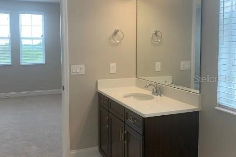House in Winter Garden, Florida 3 bedrooms, 185.25 sq.m. № 2285628 - photo 23