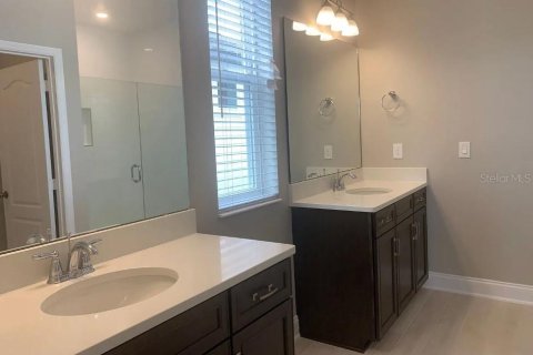 House in Winter Garden, Florida 3 bedrooms, 185.25 sq.m. № 2285628 - photo 21