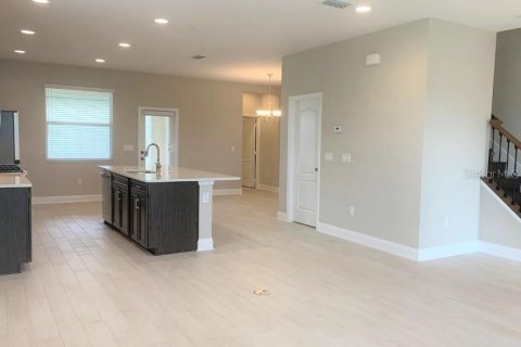 House in Winter Garden, Florida 3 bedrooms, 185.25 sq.m. № 2285628 - photo 7