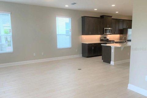 House in Winter Garden, Florida 3 bedrooms, 185.25 sq.m. № 2285628 - photo 6