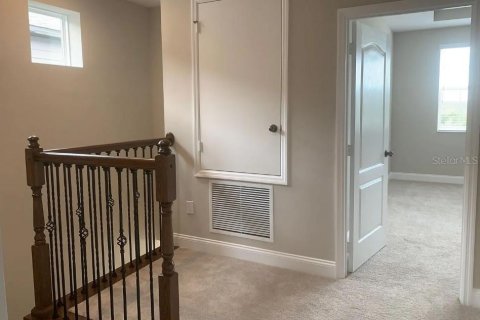House in Winter Garden, Florida 3 bedrooms, 185.25 sq.m. № 2285628 - photo 16