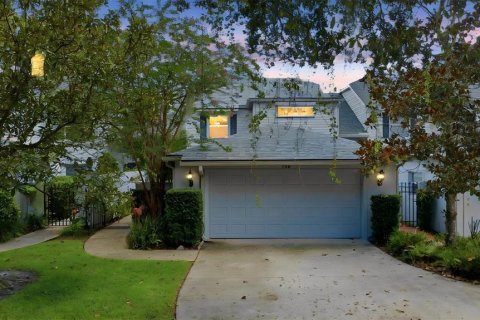 Townhouse in DeLand, Florida 4 bedrooms, 241.17 sq.m. № 2361336