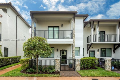 Touwnhouse à louer à Doral, Floride: 4 chambres, 160.91 m2 № 1930796 - photo 1