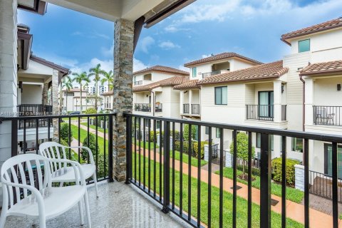 Touwnhouse à louer à Doral, Floride: 4 chambres, 160.91 m2 № 1930796 - photo 9