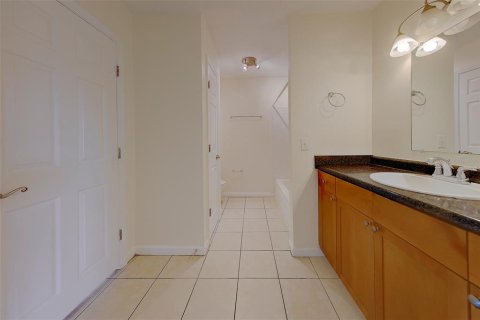 Condominio en alquiler en Saint Petersburg, Florida, 1 dormitorio, 76.46 m2 № 2107542 - foto 23