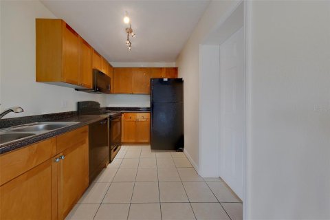 Condominio en alquiler en Saint Petersburg, Florida, 1 dormitorio, 76.46 m2 № 2107542 - foto 10
