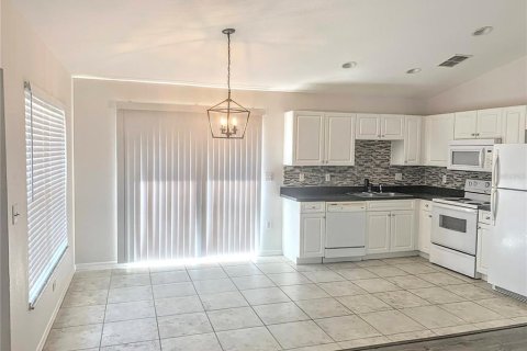 Apartamento en alquiler en Sarasota, Florida, 2 dormitorios, 81.29 m2 № 2205391 - foto 3