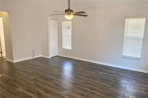 Apartamento en alquiler en Sarasota, Florida, 2 dormitorios, 81.29 m2 № 2205391 - foto 2