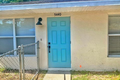 Apartment in Sarasota, Florida 2 bedrooms, 81.29 sq.m. № 2205391