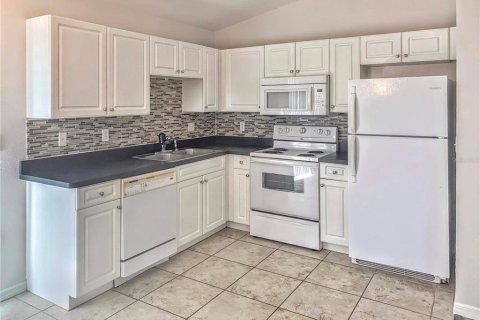 Apartamento en alquiler en Sarasota, Florida, 2 dormitorios, 81.29 m2 № 2205391 - foto 4