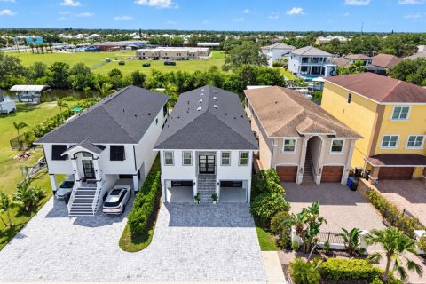 Casa en venta en Apollo Beach, Florida, 4 dormitorios, 222.97 m2 № 2386071 - foto 4