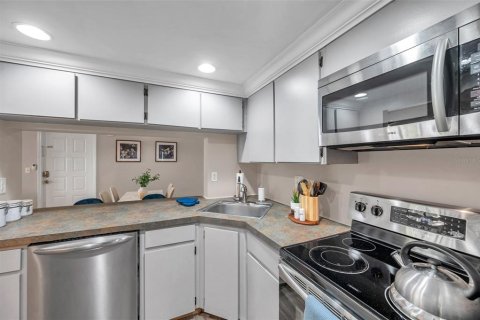 Copropriété à vendre à Tarpon Springs, Floride: 2 chambres, 90.95 m2 № 1732309 - photo 18
