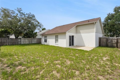 Villa ou maison à vendre à Eustis, Floride: 2 chambres, 94.76 m2 № 2353388 - photo 23