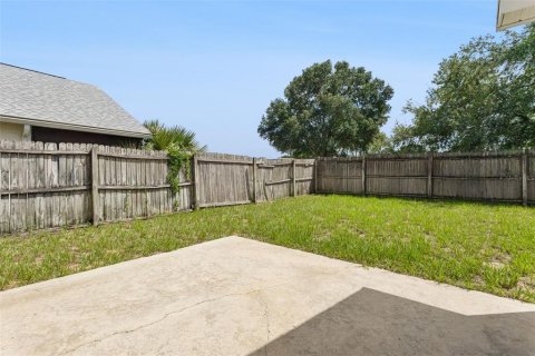 Villa ou maison à vendre à Eustis, Floride: 2 chambres, 94.76 m2 № 2353388 - photo 20