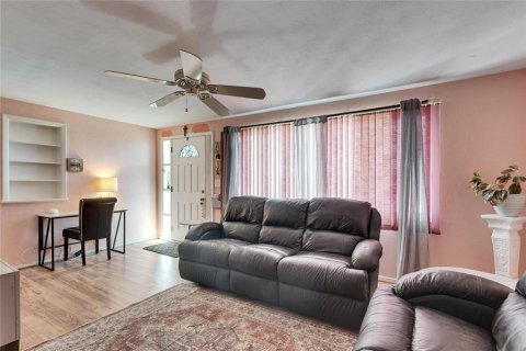 Casa en venta en Holiday, Florida, 2 dormitorios, 116.87 m2 № 1545876 - foto 13