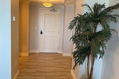 Condo in Clearwater, Florida, 3 bedrooms  № 236038 - photo 3