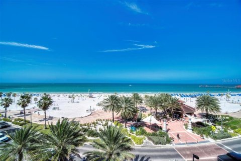 Condo in Clearwater, Florida, 3 bedrooms  № 236038 - photo 2