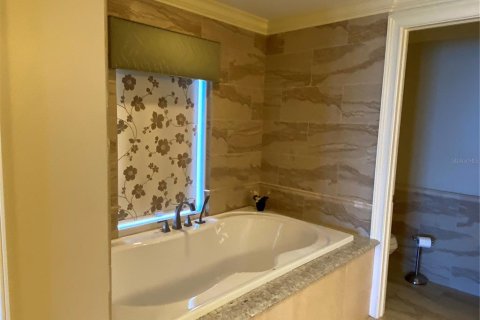 Condo in Clearwater, Florida, 3 bedrooms  № 236038 - photo 16