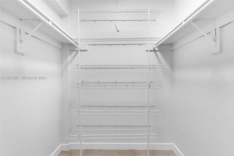 Снять в аренду таунхаус в Катлер-Бей, Флорида 2 спальни, 92.9м2, № 2032322 - фото 17