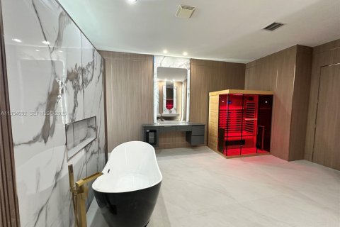 Casa en venta en Davie, Florida, 6 dormitorios № 1992789 - foto 22