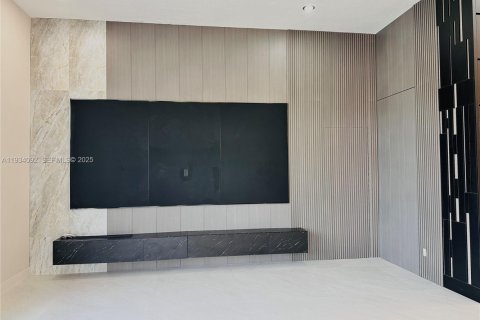 Casa en venta en Davie, Florida, 6 dormitorios № 1992789 - foto 8