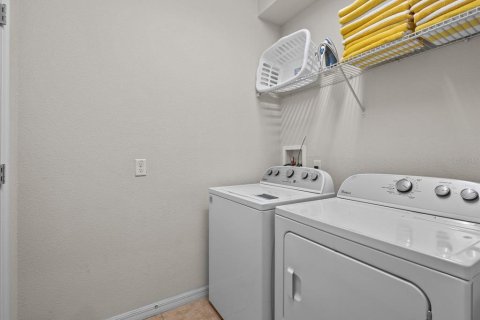 Villa ou maison à vendre à Kissimmee, Floride: 8 chambres, 375.42 m2 № 1420944 - photo 27