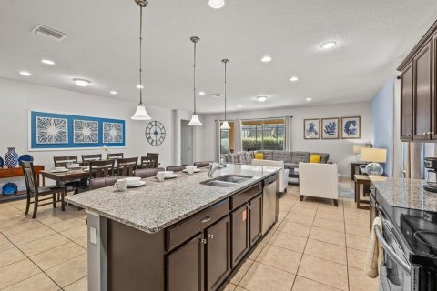 Villa ou maison à vendre à Kissimmee, Floride: 8 chambres, 375.42 m2 № 1420944 - photo 6