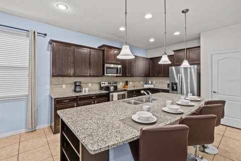 Villa ou maison à vendre à Kissimmee, Floride: 8 chambres, 375.42 m2 № 1420944 - photo 5