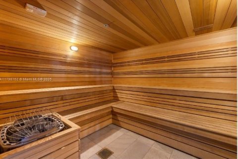 Купить кондоминиум в Майами, Флорида 1 спальня, 43.29м2, № 2035694 - фото 8