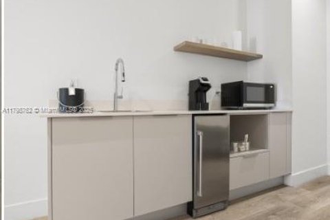 Купить кондоминиум в Майами, Флорида 1 спальня, 43.29м2, № 2035694 - фото 9