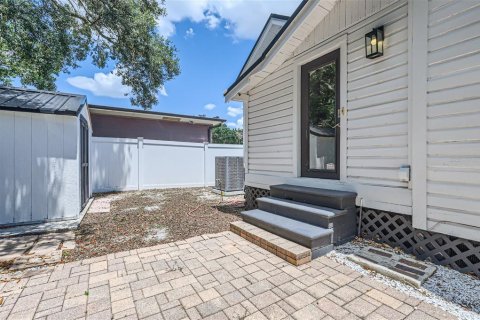 House in Tampa, Florida 3 bedrooms, 113.99 sq.m. № 1323454 - photo 27