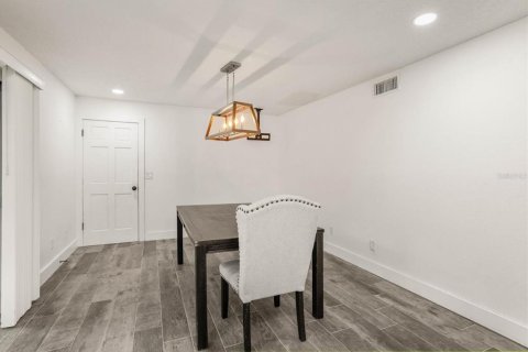 Townhouse in Longwood, Florida 3 bedrooms, 162.21 sq.m. № 1678064 - photo 15