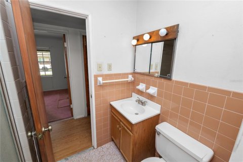 House in Bartow, Florida 4 bedrooms, 231.05 sq.m. № 2110018 - photo 19
