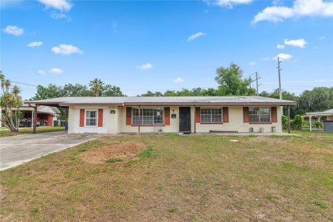 House in Bartow, Florida 4 bedrooms, 231.05 sq.m. № 2110018