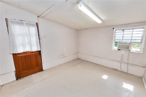 House in Bartow, Florida 4 bedrooms, 231.05 sq.m. № 2110018 - photo 25