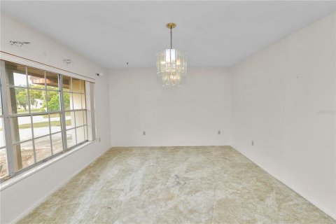 House in Bartow, Florida 4 bedrooms, 231.05 sq.m. № 2110018 - photo 3