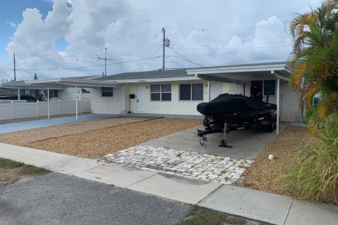Appartement à louer à Lantana, Floride: 2 chambres, 74.88 m2 № 2190027 - photo 2